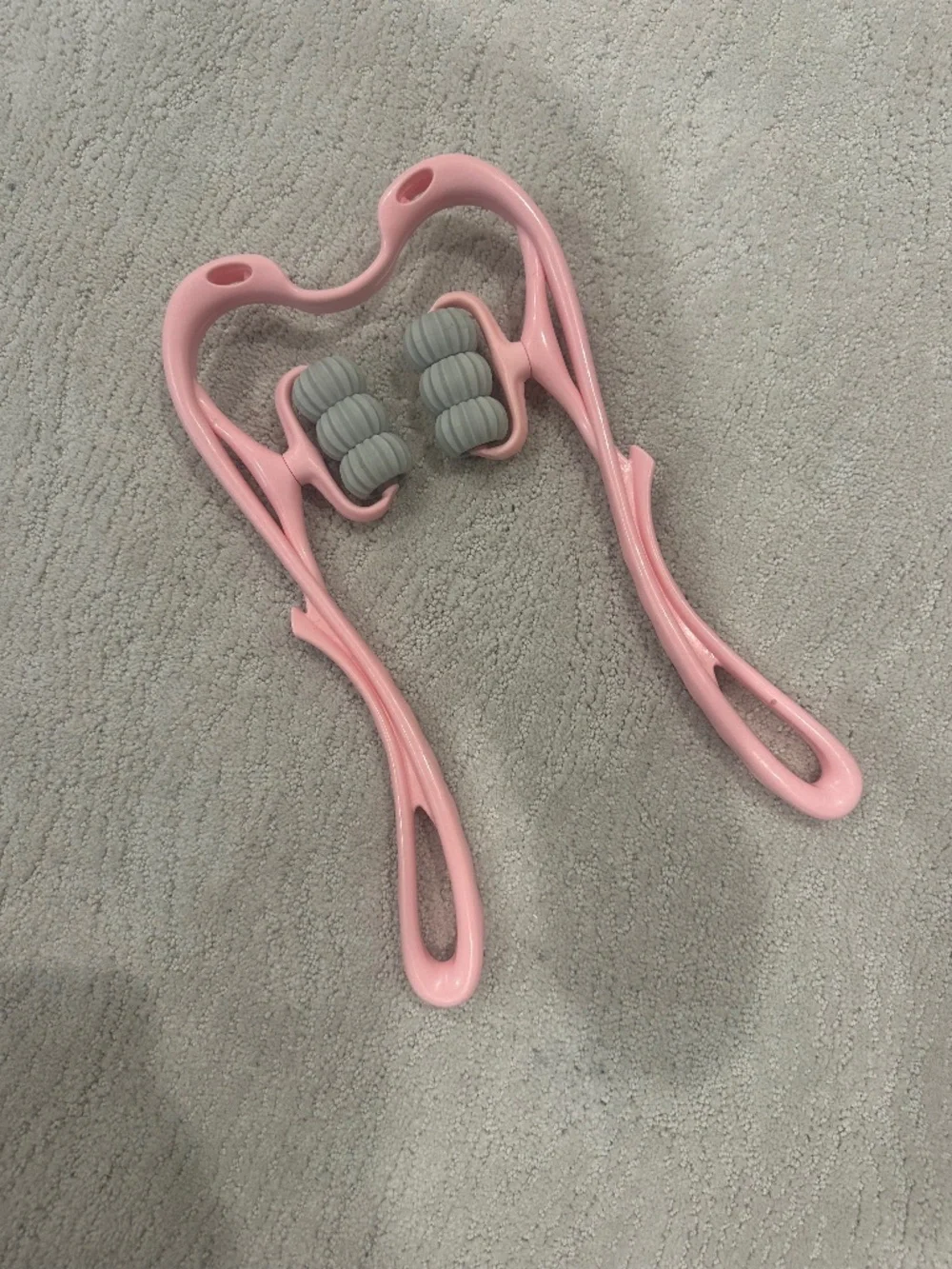 Cervical Spine Massage Instrument to Soothe Shoulder and Neck Pain